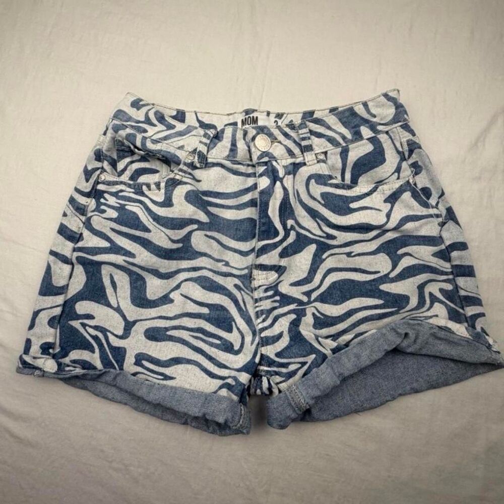 Refuge Women's (size 3) Blue Denim Shorts